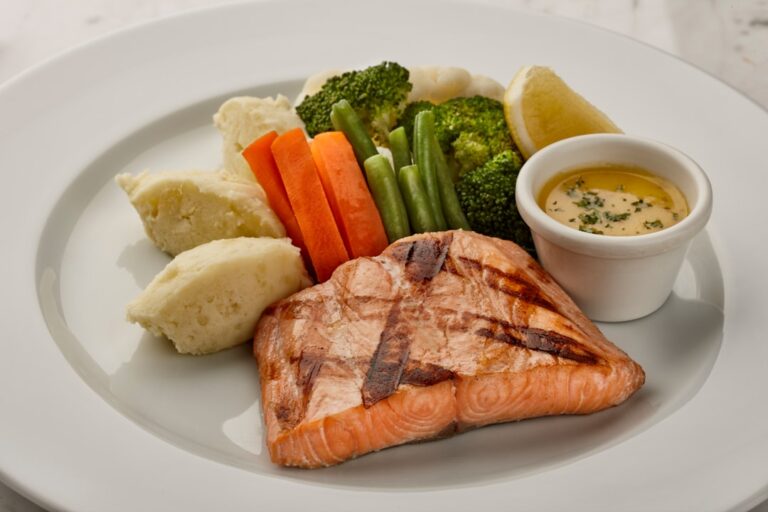Photo Grilled salmon