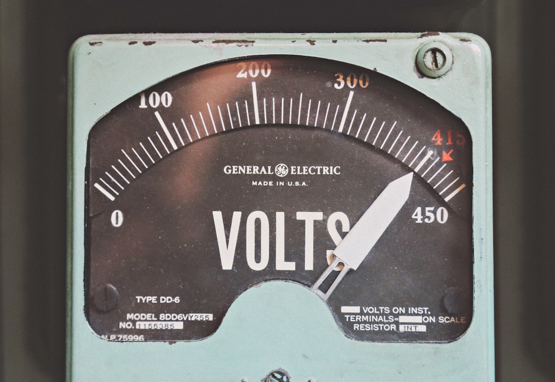 Photo Car battery charging