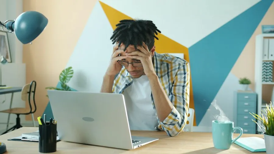 Photo common mistakes young entrepreneurs